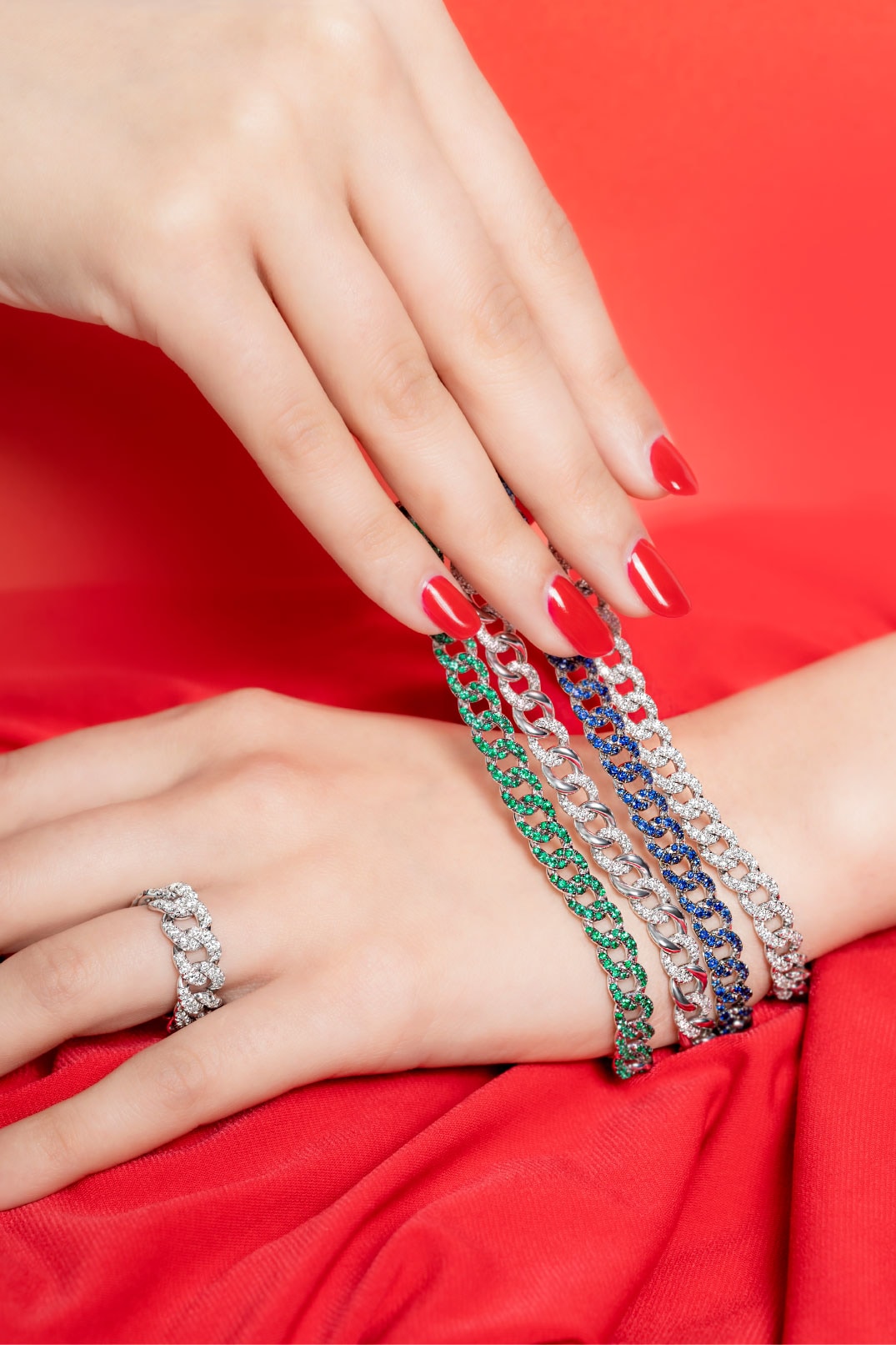 Diamonds&Co shooting modella e composit gioielli — 2