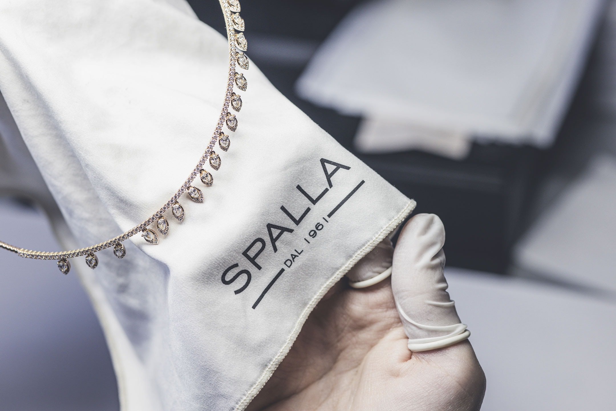 Spalla Gioielli shooting fabbrica — 10